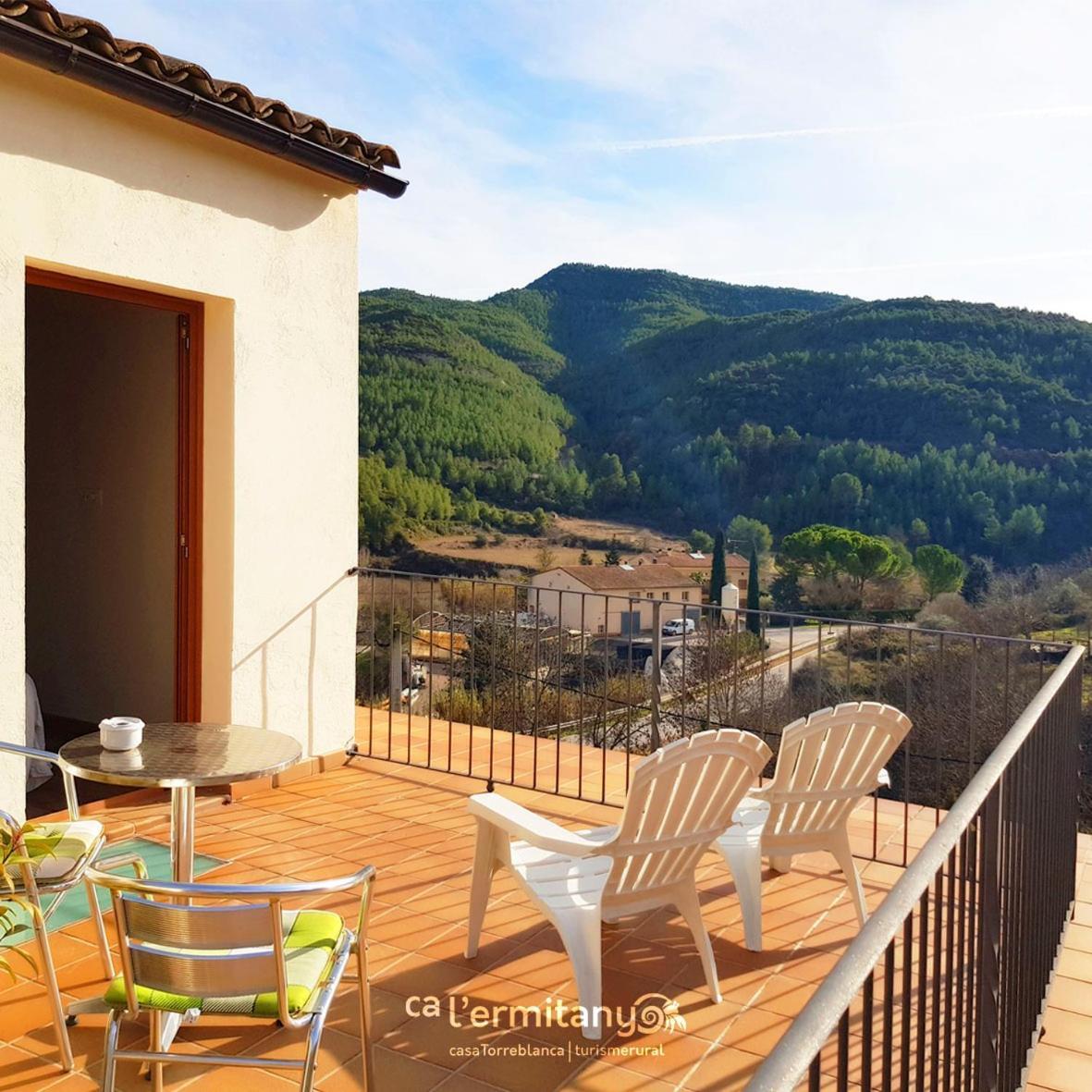 Ca L' Ermitanyo- Casa Torre Blanca Pensionat Suria Exteriör bild
